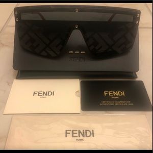 FENDI FLAT TOP SUNGLASSES
